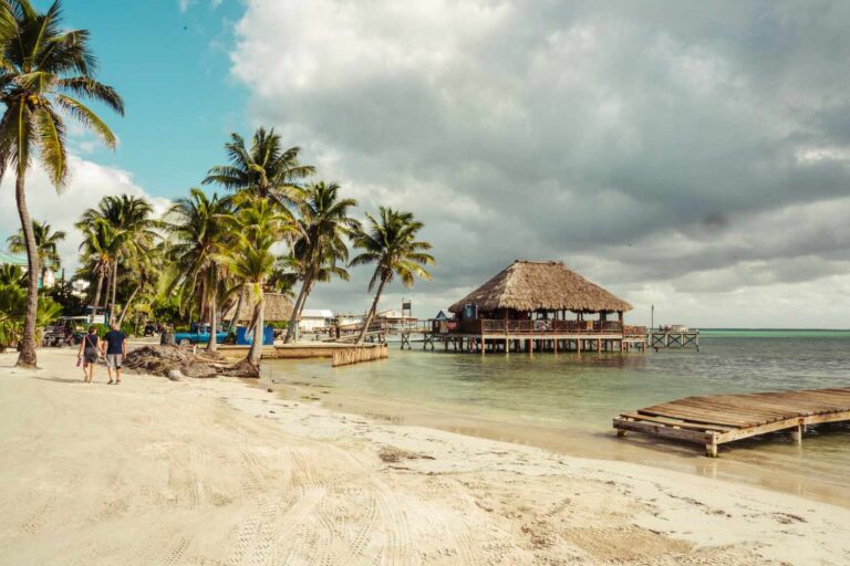 Program wyprawy Meksyk & Belize – dzień 10: Ambergris Caye → San Ignacio – dżungla Majów